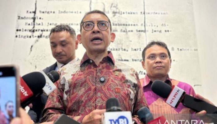 Kemenbud Rayakan HUT RI dengan Prangko Khusus Pendiri Bangsa