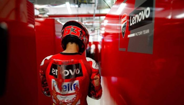 Carlo Pernat: Hubungan Bagnaia-Ducati Memburuk, Honda Bisa Jadi Pilihan