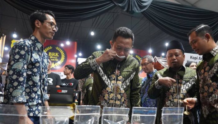 Festival Kopi Nusantara ke-8 dan Tembakau 2025 Resmi Dibuka, Bondowoso Pamerkan Komoditas Unggulan ke Pasar Dunia