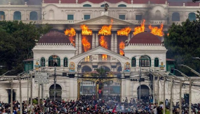 Gelombang Unjuk Rasa di Nepal Tewaskan 22 Orang, 900 Napi Dibebaskan