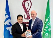 Presiden FIFA Ucapkan Selamat Erick Thohir Dilantik Jadi Menpora