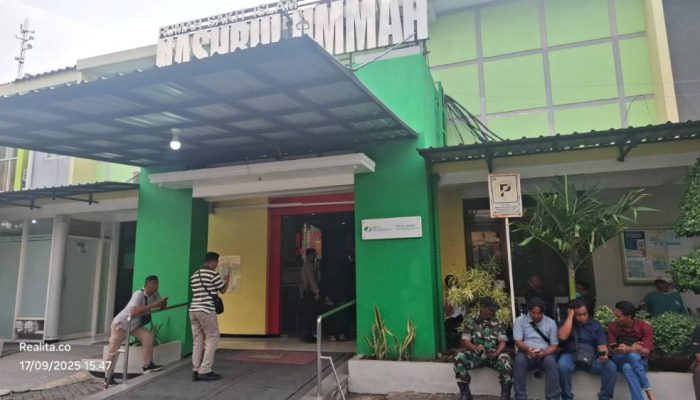 13 Siswa SMAN 2 Lamongan Diduga Keracunan Makanan, Sebagian Dilarikan ke Rumah Sakit