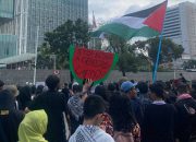 Kecam Pembajakan Kapal Bantuan, Massa Desak AS Hentikan Kekerasan di Gaza