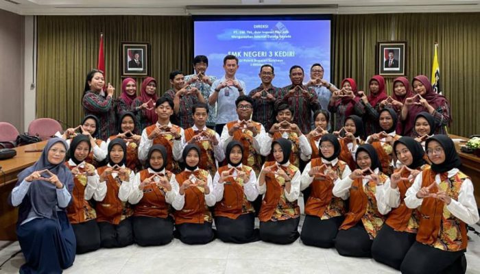 Dukung Mutu Pendidikan, Bogasari dan SMKN 3 Kediri Tandatangani MoU Program ‘Bogasari Mengajar’