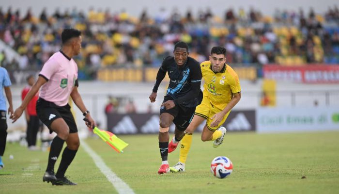 Gol Tunggal Bustos Putuskan Rekor Barito Putera, Persela Curi Tiga Poin di Demang Lehman