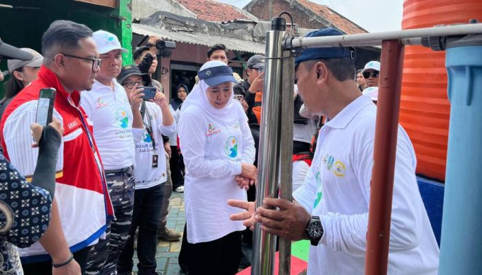 Susur Sungai Peringati HUT Jatim ke-80, Gubernur Khofifah Kagumi Inovasi Ekoriparian Pertamina di Jambangan