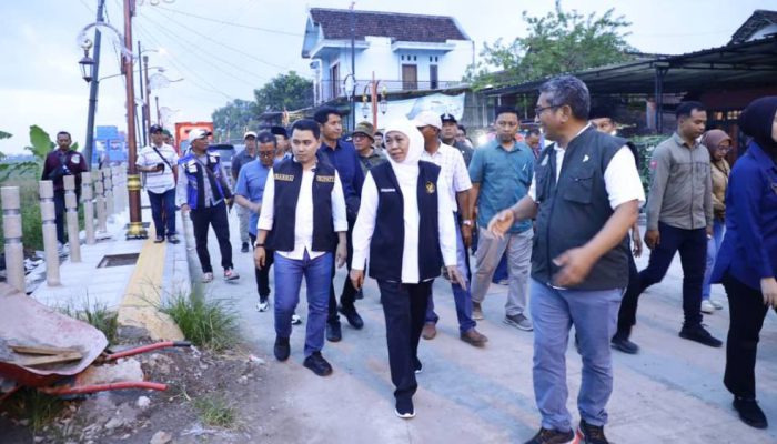 Khofifah Tinjau Penanganan Kawasan Kumuh Terpadu Mojokerto, Renovasi RTLH Berjalan