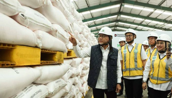 Menko Pangan Apresiasi Efisiensi Pupuk Indonesia