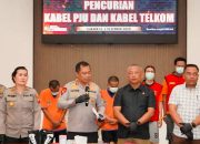 Polrestabes Surabaya Tangkap Delapan Pelaku Pencurian Kabel Telkom dan PJU