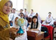 Insentif Guru Honorer Naik Rp100 Ribu Mulai 2026