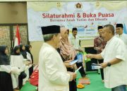 .PWI Jatim Beri Santunan Kaum Dhuafa 30 Anak Yatim