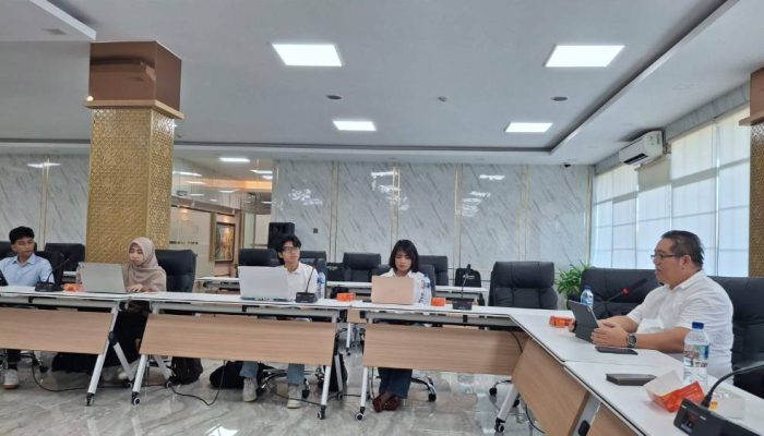 TPS Hadirkan Praktisi Industri untuk Tingkatkan Kompetensi Mahasiswa Akuntansi UNAIR