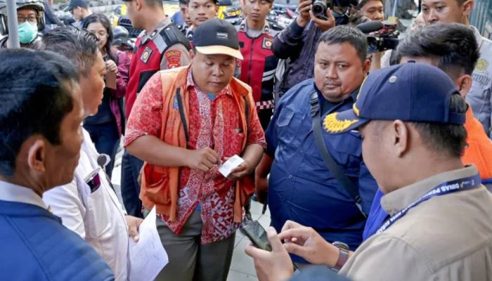 163 Jukir Diberhentikan, Pemkot Surabaya Perkuat Sistem Parkir Digital