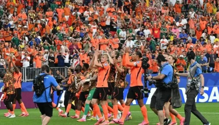 Belanda Pesta Gol ke Gawang Swedia, De Jong Balas Kritik Pedas Pengamat