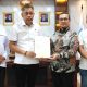 Pemkab Mamuju Tengah Serahkan Sertifikat Lahan untuk Pembangunan Sekolah Rakyat