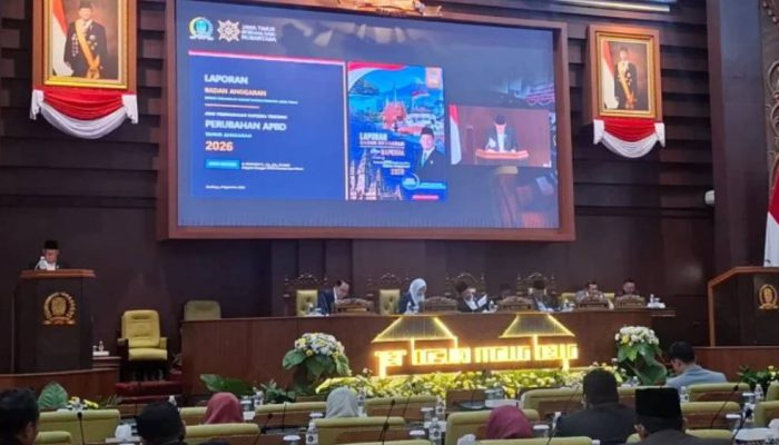 Banggar DPRD Jatim dan TAPD Sepakati R-PAPBD 2026, Target Pendapatan Capai Rp26,5 Triliun