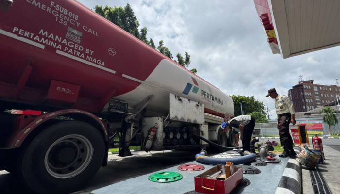 Jaga Kesediaan Energi Masyarakat, Pertamina Jatimbalinus Optimalkan Penerimaan BBM di Jawa Timur