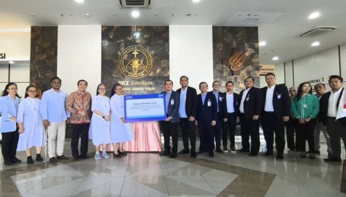 1. BRI Region 12 Surabaya Serahkan Ambulans ke RKZ, Dukung Layanan Kesehatan